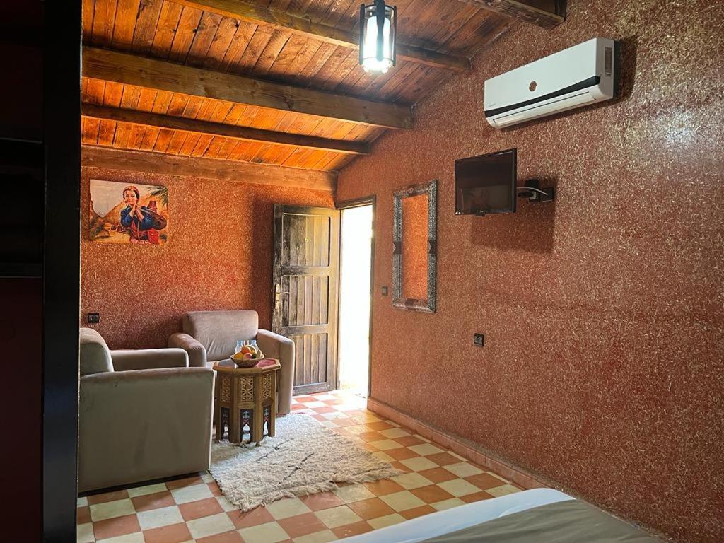 Dar Alfourssane Ferme D'Hote Ouarzazate Exteriör bild